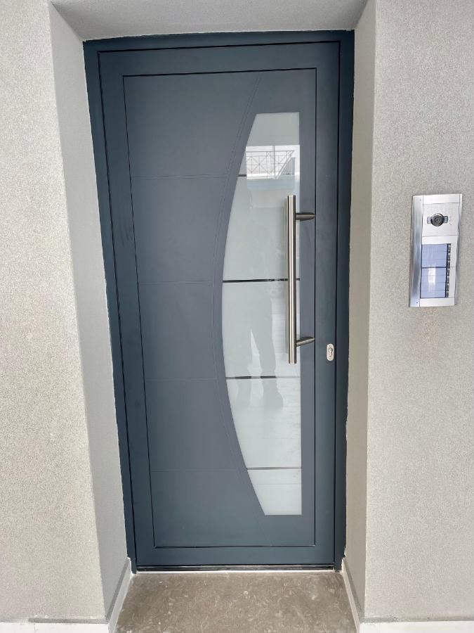 C&c3 Apartment
